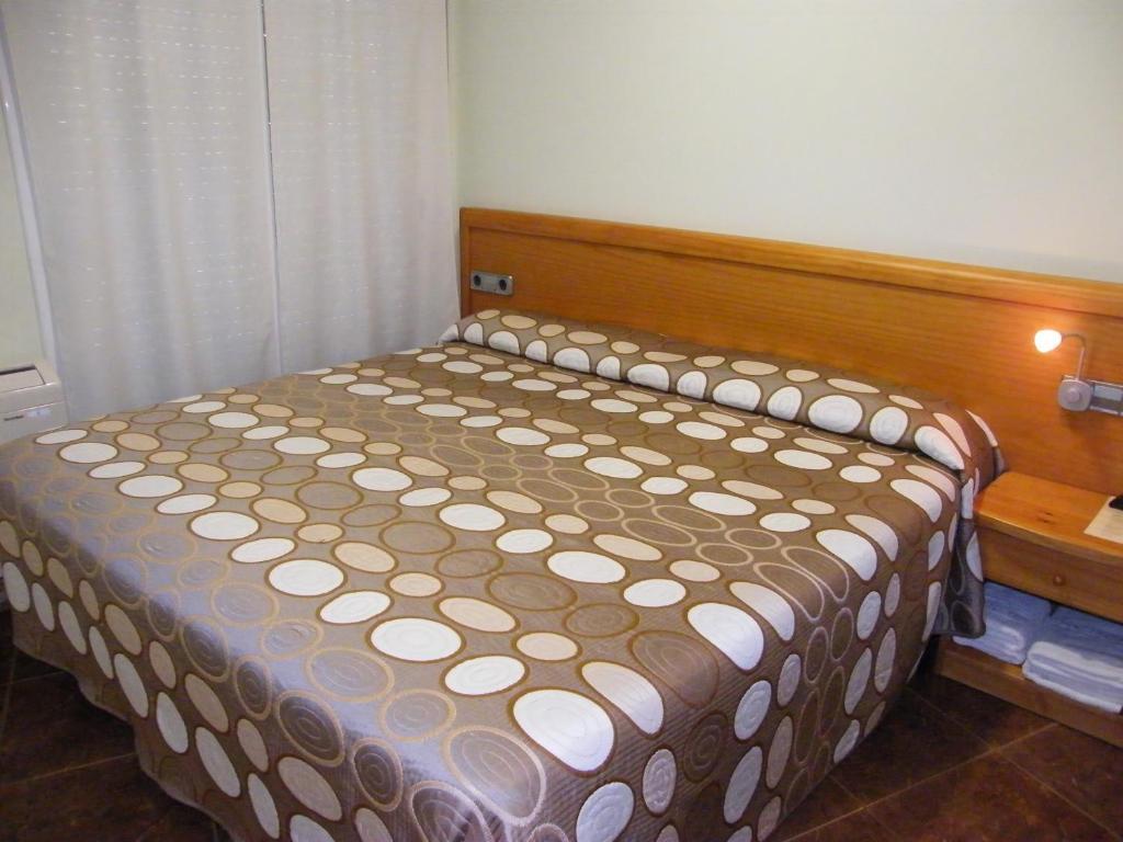 Amolls Restaurant I Habitacions Olot Zimmer foto